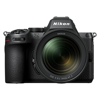 Z5 II kamerahus + Nikkor 24-70mm f/4 S