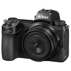 Nikkor Z 26mm f/2,8 (fullformat)