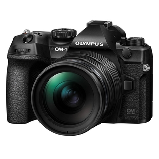 OM-1 kamerahus svart + M-Zuiko Digital ED 12-40mm f/2.8 Pro II