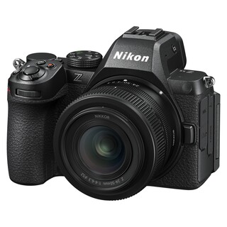 Z5 II kamerahus + Nikkor Z 24-50mm f/4-6,3