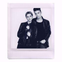 Instax Square Monochrome 10-pack 