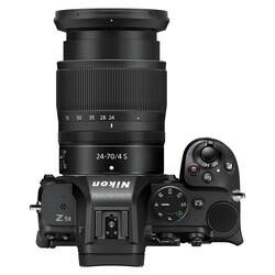 Z5 II kamerahus + Nikkor 24-70mm f/4 S