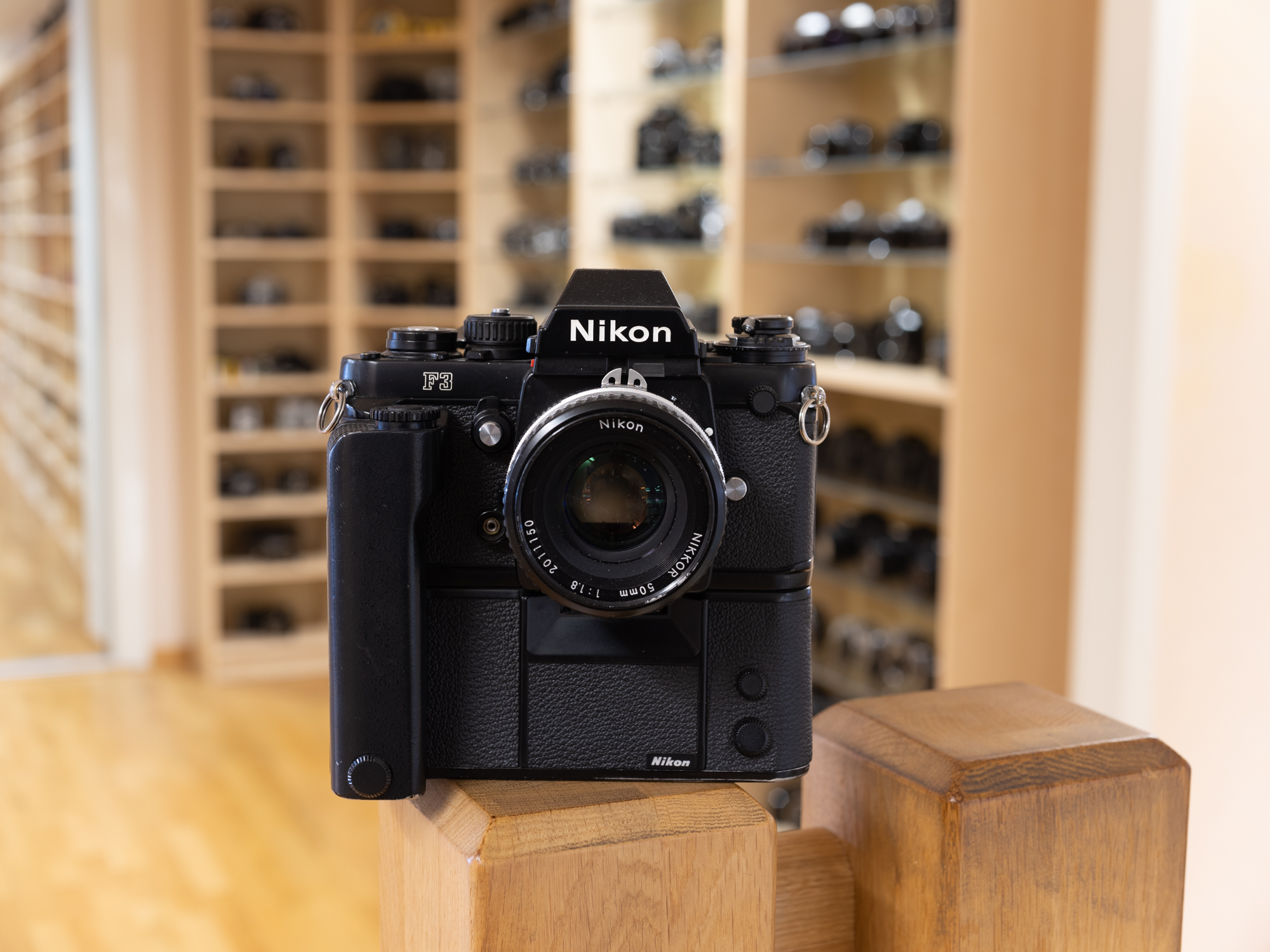 Nikon M50-2-2.jpg