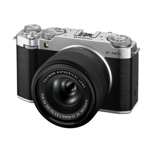 X-M5 kamerahus + Fujinon XC 15-45mm f/3,5-5,6 OIS PZ - Silver